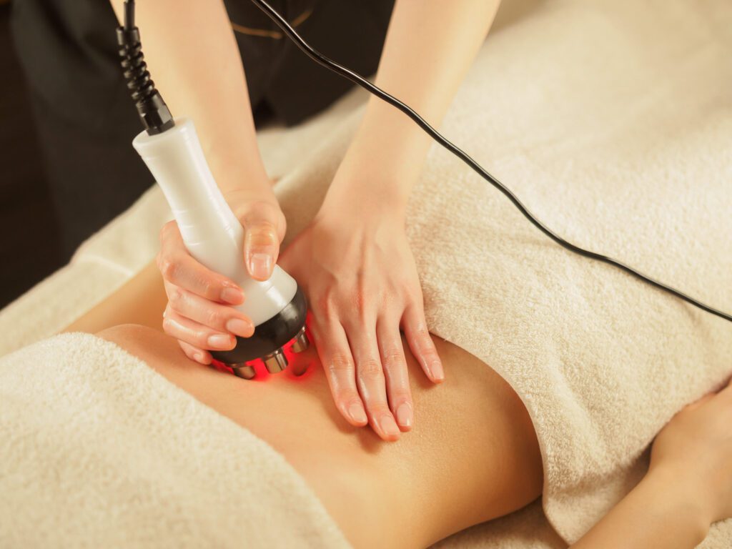 フォトギャラリー(Photo) 3 「渋谷でハイパナイフを使用した腹部の瘦身施術」 "Abdominal slimming treatment with HyperKnife in Shibuya."